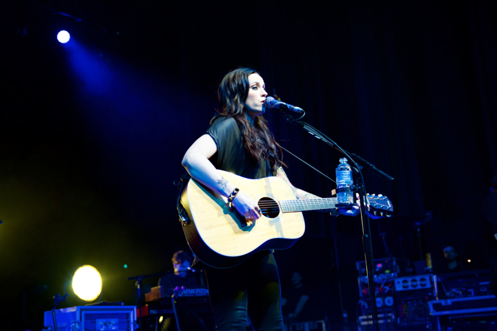 Amy MacDonald @ AB, picture 14, photographed by Bart Baevegems - FrontView Magazine