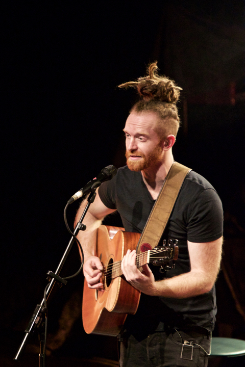 Amy MacDonald + Special Guest Newton Faulkner @ AB, picture 4, photographed by Bart Baevegems - FrontView Magazine