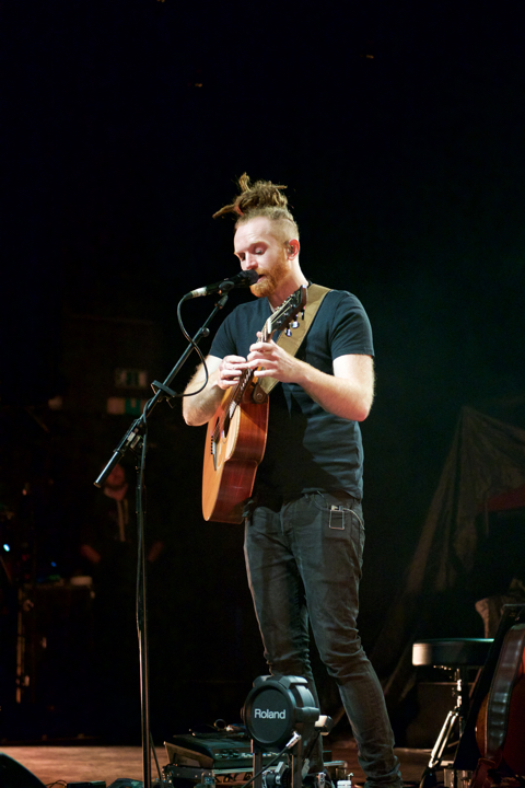 Amy MacDonald + Special Guest Newton Faulkner @ AB, picture 7, photographed by Bart Baevegems - FrontView Magazine