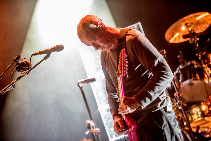 Helmet @ Depot Leuven, picture 16, photographed by Luc Luyten - FrontView Magazine