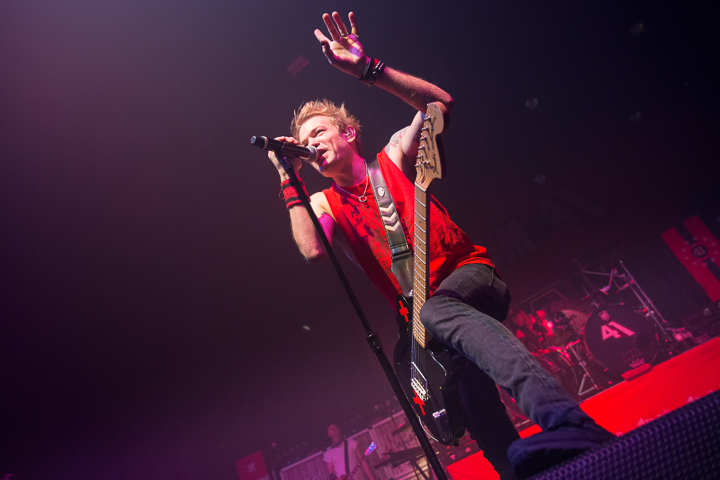 Sum 41 @ AB, picture 10, photographed by Dorien Goetschalckx - FrontView Magazine