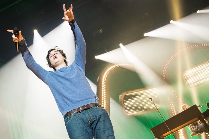 Lukas Graham @ Lotto Arena, picture 4, photographed by Dorien Goetschalckx - FrontView Magazine