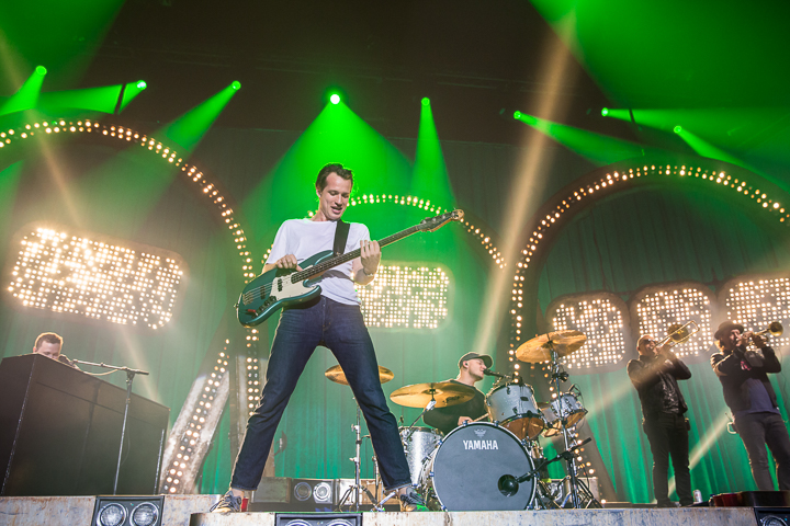 Lukas Graham @ Lotto Arena, picture 13, photographed by Dorien Goetschalckx - FrontView Magazine