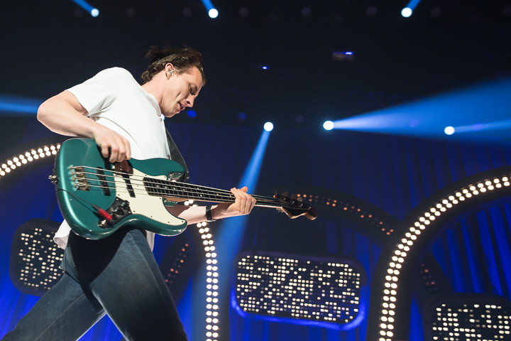Lukas Graham @ 013, picture 4, photographed by Dorien Goetschalckx - FrontView Magazine