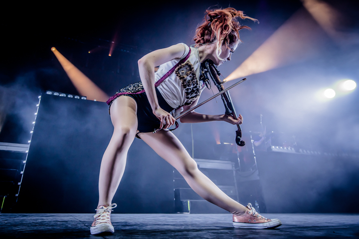Lindsey Stirling @ 013, picture 6, photographed by Dave van Hout - FrontView Magazine