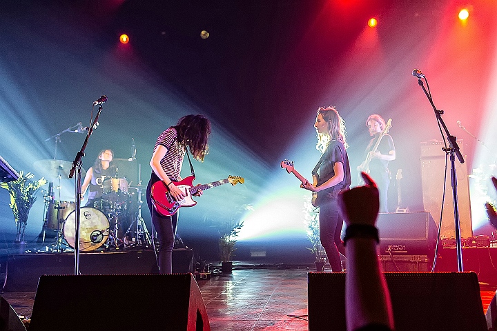 Warpaint @ Ancienne Belgique, picture 14, photographed by Edwin Houdevelt - FrontView Magazine