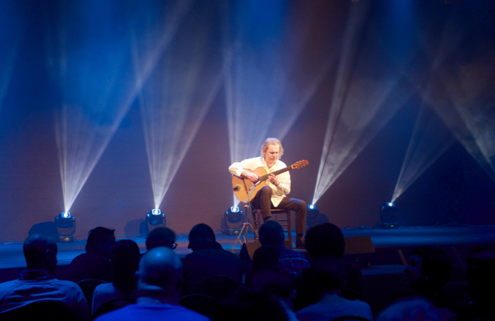 De lente start op 21 maart in Nazareth., picture 55, photographed by Bart Baevegems - FrontView Magazine