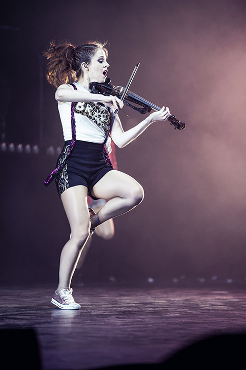 Lindsey Stirling @ Stadsschouwburg, foto 14, foto's door Jef Peeters - FrontView Magazine