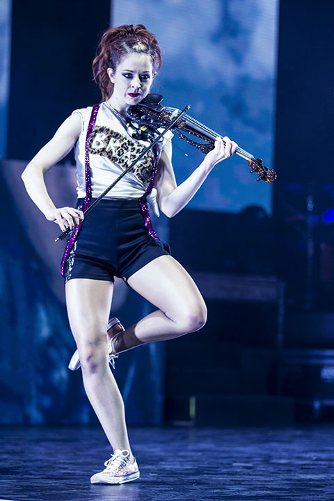 Lindsey Stirling @ Stadsschouwburg, foto 16, foto's door Jef Peeters - FrontView Magazine