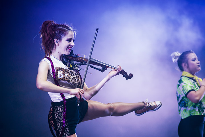 Lindsey Stirling @ Stadsschouwburg, foto 18, foto's door Jef Peeters - FrontView Magazine