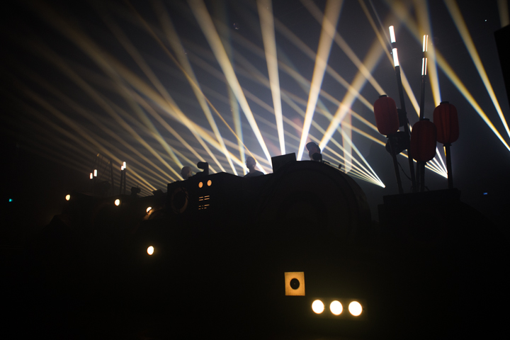 Chinese Man @ Ancienne Belgique, picture 2, photographed by Dieter  Boone - FrontView Magazine