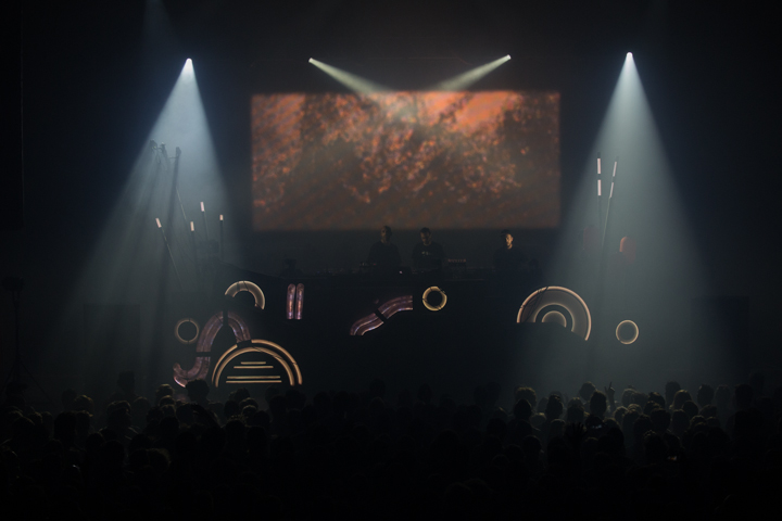 Chinese Man @ Ancienne Belgique, picture 7, photographed by Dieter  Boone - FrontView Magazine