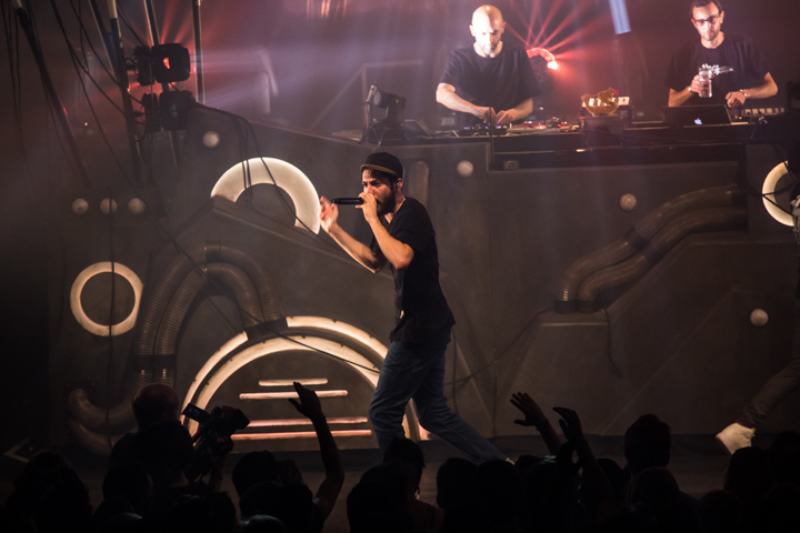 Chinese Man @ Ancienne Belgique, picture 9, photographed by Dieter  Boone - FrontView Magazine