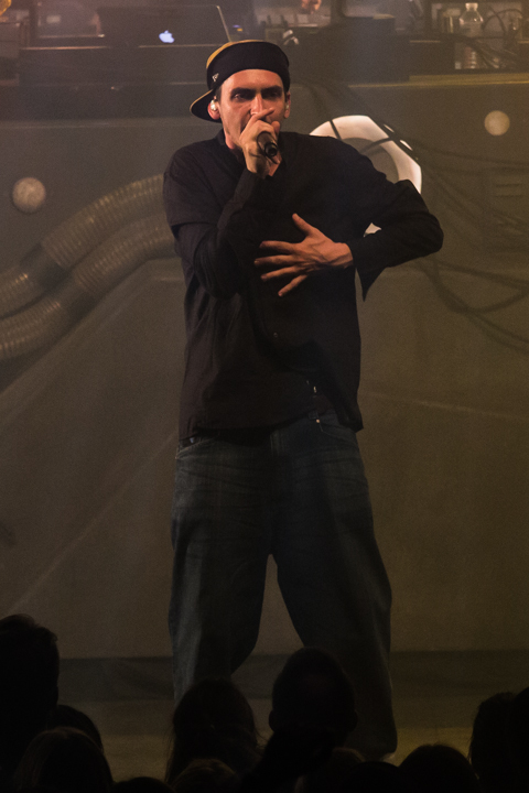 Chinese Man @ Ancienne Belgique, picture 10, photographed by Dieter  Boone - FrontView Magazine