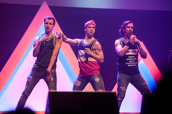 Musical zingt 90's @ theater Elckerlyc, picture 15, photographed by Goele Bormans - FrontView Magazine