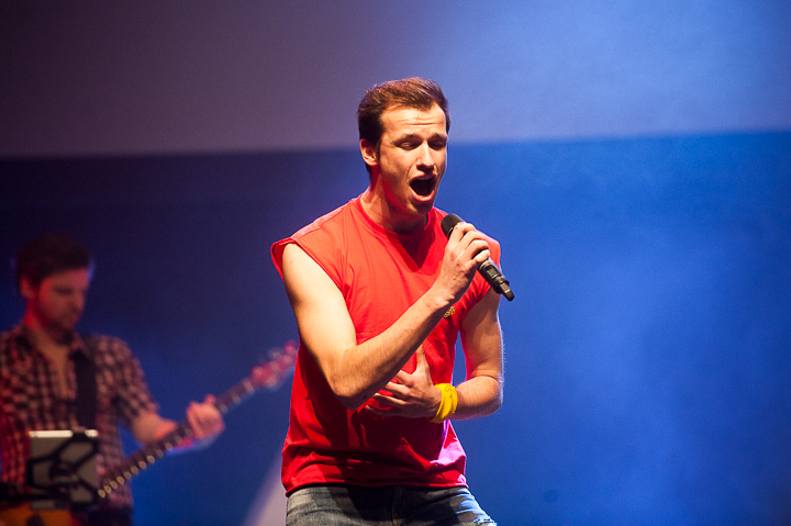 Musical zingt 90's @ theater Elckerlyc, picture 17, photographed by Goele Bormans - FrontView Magazine