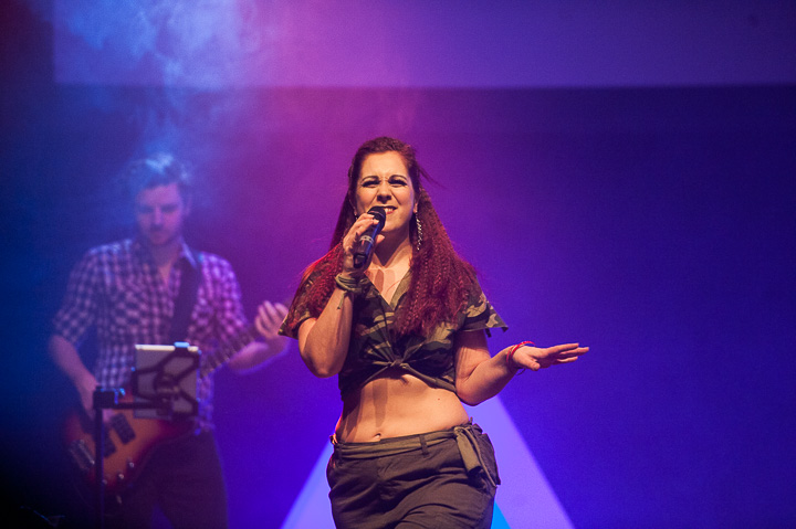 Musical zingt 90's @ theater Elckerlyc, picture 47, photographed by Goele Bormans - FrontView Magazine
