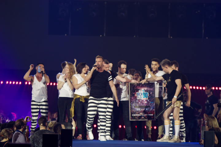 MNM Back to the 90's & 00's 2017 @ Sportpaleis, picture 18, photographed by Bart Baevegems - FrontView Magazine