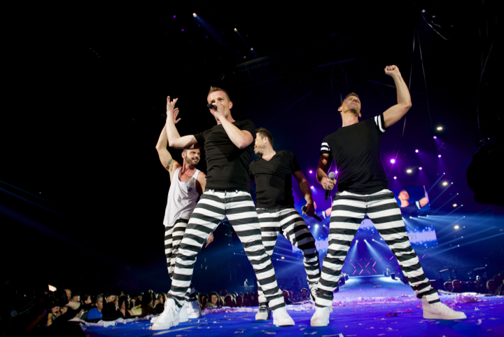 MNM Back to the 90's & 00's 2017 @ Sportpaleis, picture 28, photographed by Bart Baevegems - FrontView Magazine