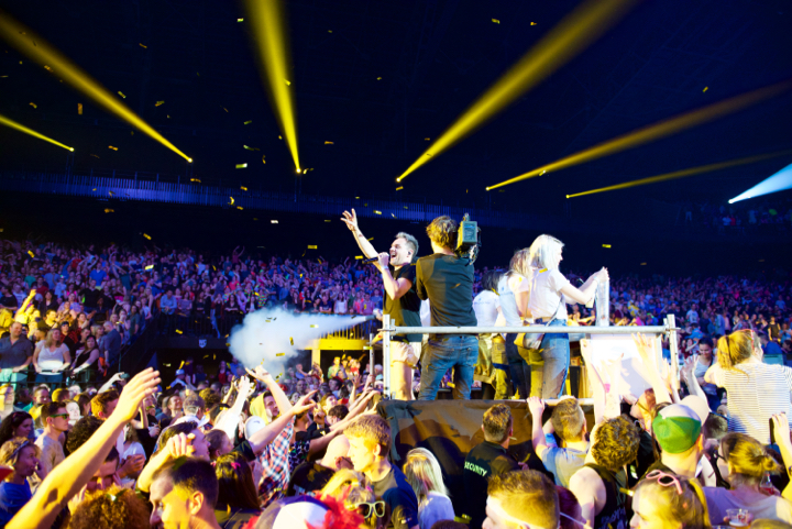 MNM Back to the 90's & 00's 2017 @ Sportpaleis, picture 31, photographed by Bart Baevegems - FrontView Magazine