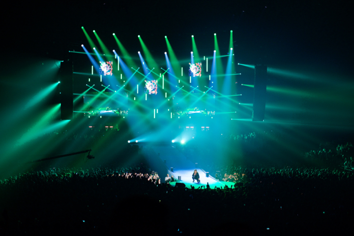MNM Back to the 90's & 00's 2017 @ Sportpaleis, picture 83, photographed by Bart Baevegems - FrontView Magazine