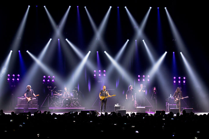 Sting @ Vorst Nationaal, picture 2, photographed by Dorien Goetschalckx - FrontView Magazine