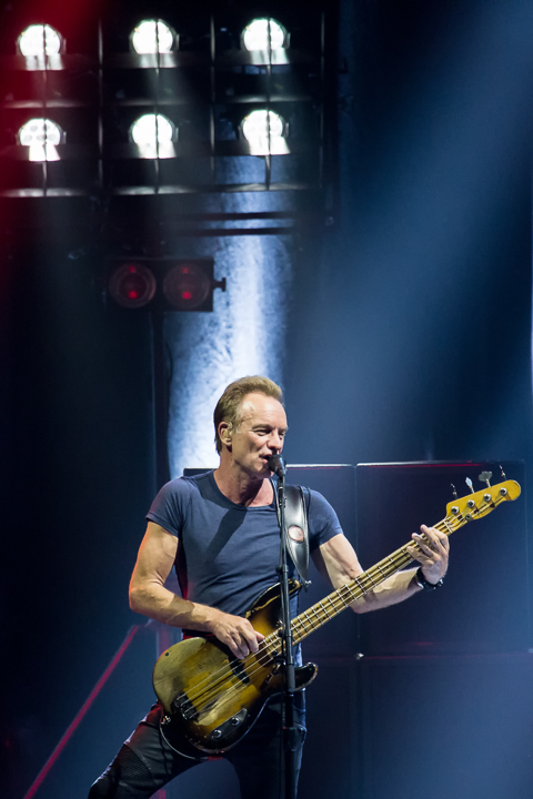 Sting @ Vorst Nationaal, picture 4, photographed by Dorien Goetschalckx - FrontView Magazine