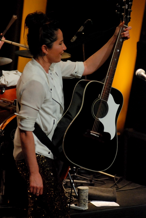 KT Tunstall @ Zermatt Unplugged 2017, picture 8, photographed by Peter Minnebo - FrontView Magazine