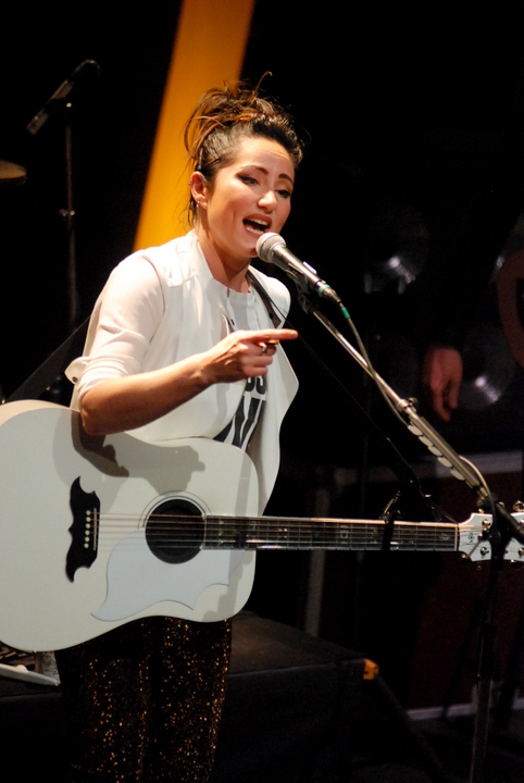 KT Tunstall @ Zermatt Unplugged 2017, picture 13, photographed by Peter Minnebo - FrontView Magazine