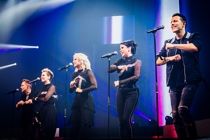 I love the 90's @ Ethias Arena, picture 12, photographed by Elke Briers - FrontView Magazine