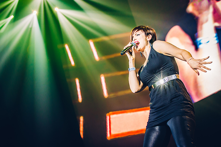 I love the 90's @ Ethias Arena, picture 15, photographed by Elke Briers - FrontView Magazine
