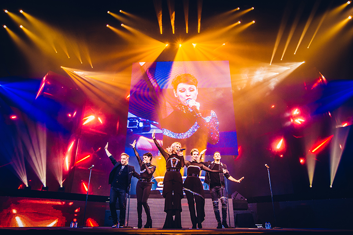 I love the 90's @ Ethias Arena, picture 27, photographed by Elke Briers - FrontView Magazine