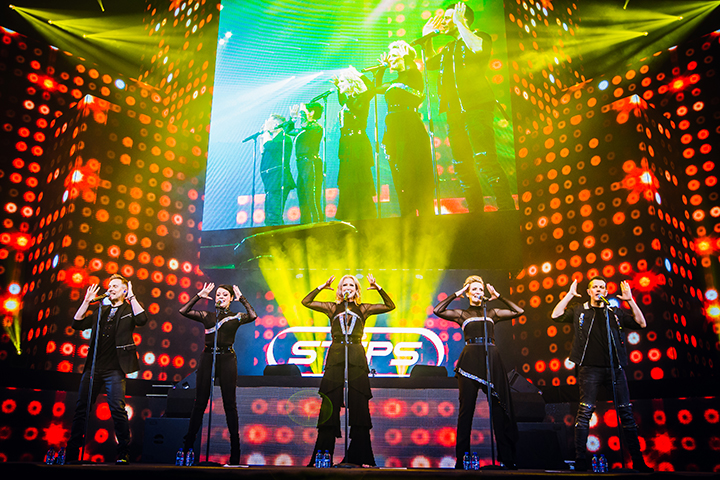 I love the 90's @ Ethias Arena, picture 33, photographed by Elke Briers - FrontView Magazine