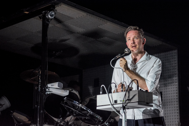 Soulwax @ Ancienne Belgique, picture 8, photographed by Erwin Evrard - FrontView Magazine