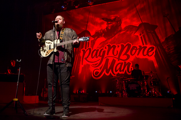 Rag'n'Bone Man @ Ancienne Belgique, picture 5, photographed by Dorien Goetschalckx - FrontView Magazine