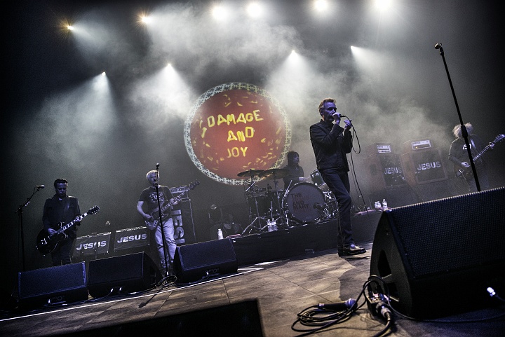 The Jesus and Mary Chain @ AB Brussel, picture 21, photographed by Luc Luyten - FrontView Magazine