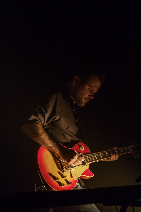 Stijn Meuris, CD Voorstelling 'Vigilant' @ AB Club, picture 26, photographed by Alex Wyckmans - FrontView Magazine