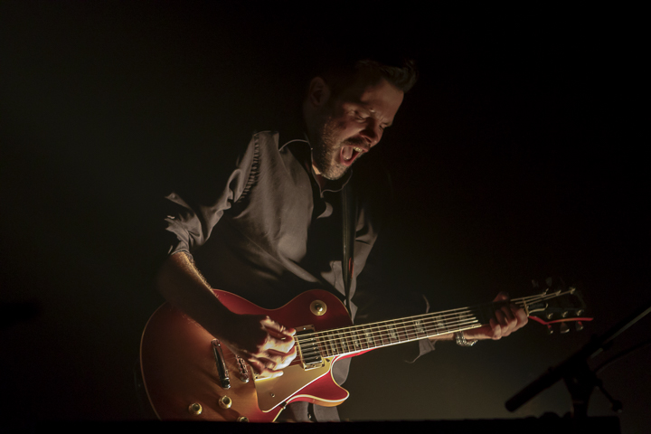 Stijn Meuris, CD Voorstelling 'Vigilant' @ AB Club, picture 30, photographed by Alex Wyckmans - FrontView Magazine