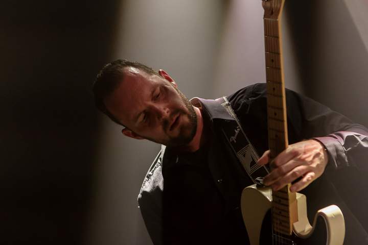 Stijn Meuris, CD Voorstelling 'Vigilant' @ AB Club, picture 39, photographed by Alex Wyckmans - FrontView Magazine