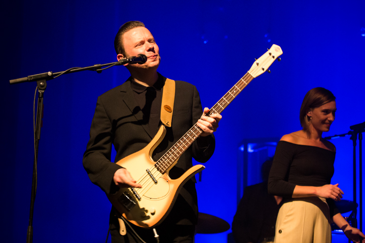 Hooverphonic-'In Wonderland Tour' @ Ancienne Belgique, picture 5, photographed by Dieter  Boone - FrontView Magazine