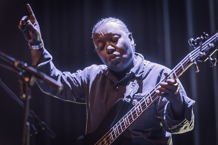 Meshell Ndegeocello + Roselien @ Het Depot, picture 8, photographed by Jan van Hecke - FrontView Magazine