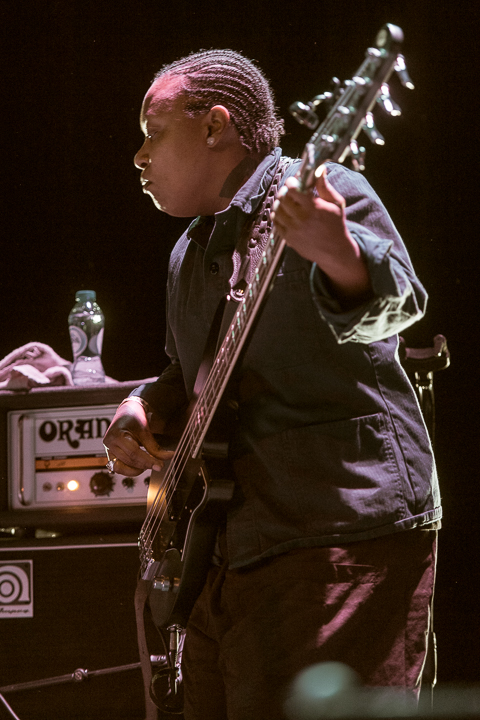 Meshell Ndegeocello + Roselien @ Het Depot, picture 12, photographed by Jan van Hecke - FrontView Magazine