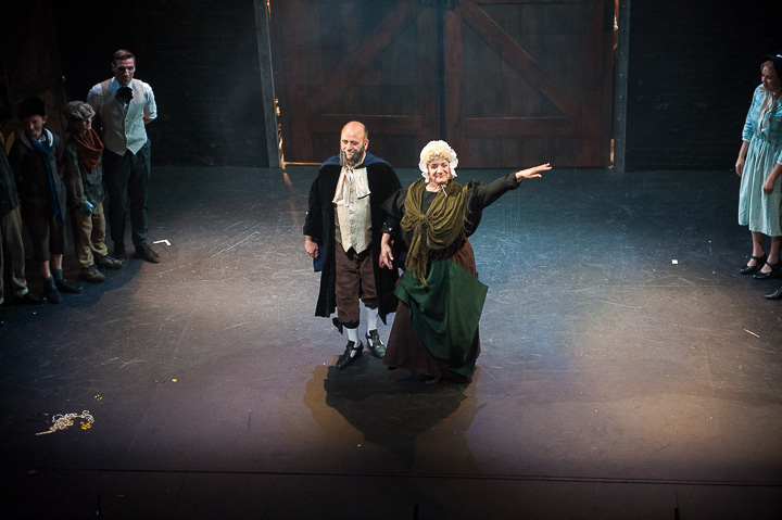 Première Oliver Twist @ Rode Zaal Fakkeltheater, foto 23, foto's door Goele Bormans - FrontView Magazine