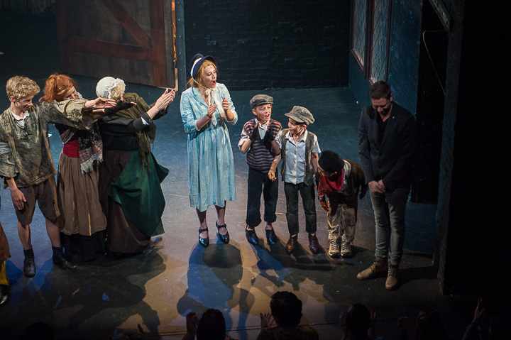 Première Oliver Twist @ Rode Zaal Fakkeltheater, foto 34, foto's door Goele Bormans - FrontView Magazine