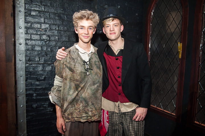 Première Oliver Twist @ Rode Zaal Fakkeltheater, foto 43, foto's door Goele Bormans - FrontView Magazine