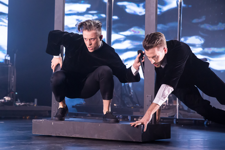 Loïc Nottet @ Ancienne Belgique, picture 3, photographed by Dorien Goetschalckx - FrontView Magazine