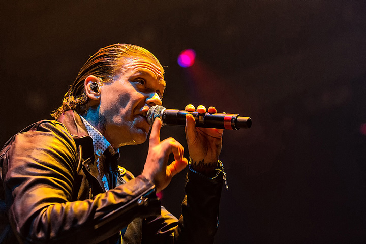 Shinedown @ Sportpaleis, picture 1, photographed by Edwin Houdevelt - FrontView Magazine