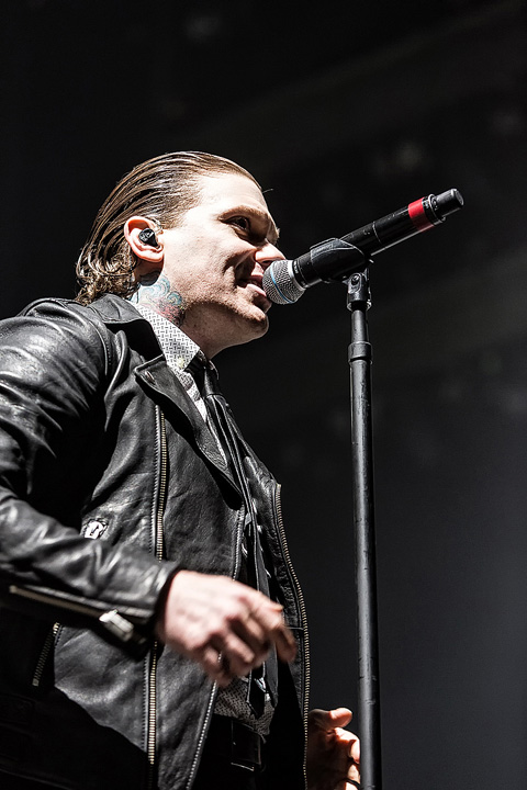 Shinedown @ Sportpaleis, picture 10, photographed by Edwin Houdevelt - FrontView Magazine