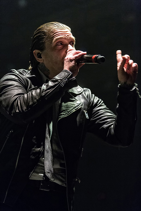 Shinedown @ Sportpaleis, picture 14, photographed by Edwin Houdevelt - FrontView Magazine