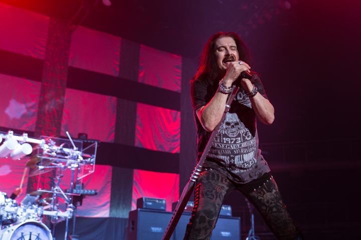 Dream Theater - Images, Words & Beyond @ Lotto Arena, picture 1, photographed by Tom Vanduffel - FrontView Magazine